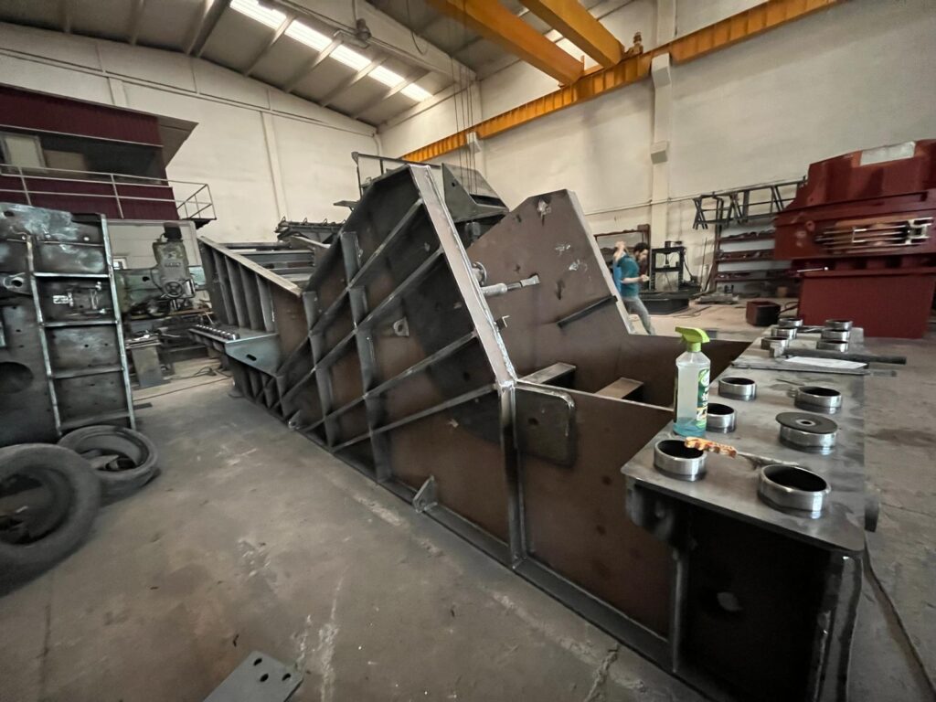 Titreşimli Besleyici